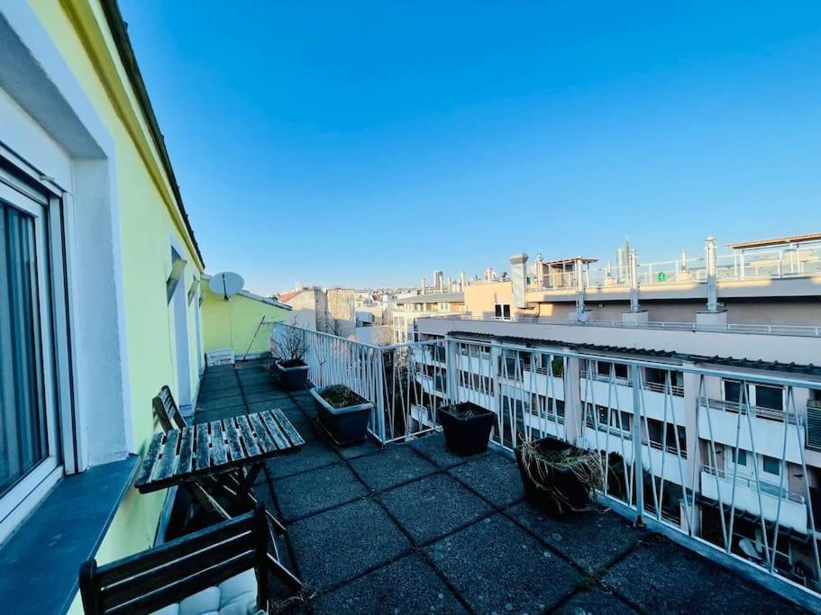Appartement Cosy Flat With Huge Terrasse! Long Or Shortterm à Vienne Extérieur photo